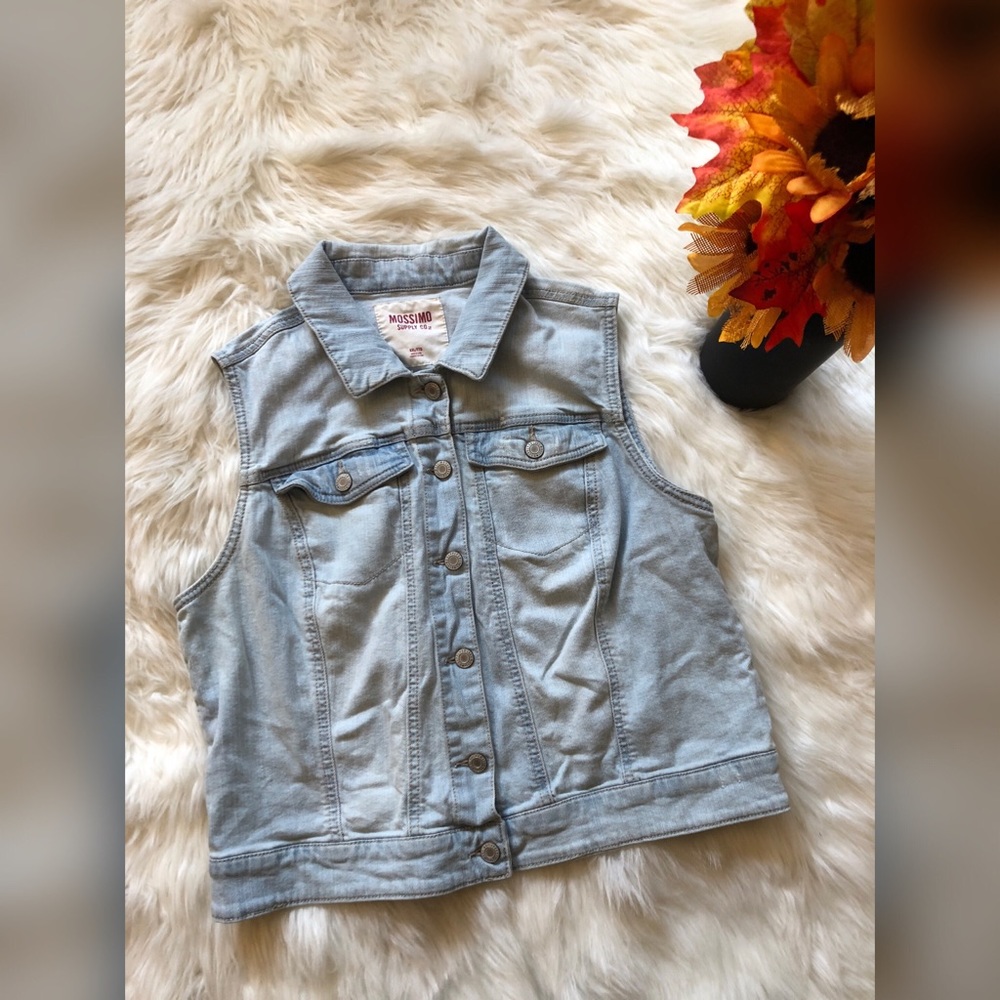Women’s Mossimo Denim Vest